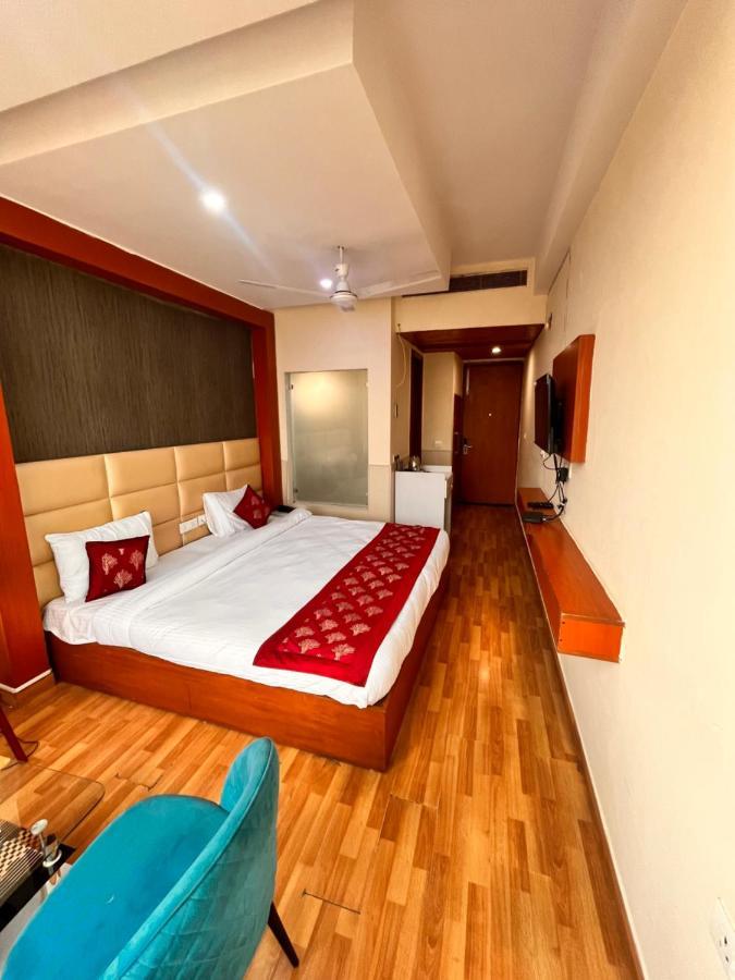 Oyster Pearl I Near Medanta Hospital I Sec-39 I Gurgaon Hotel Kültér fotó