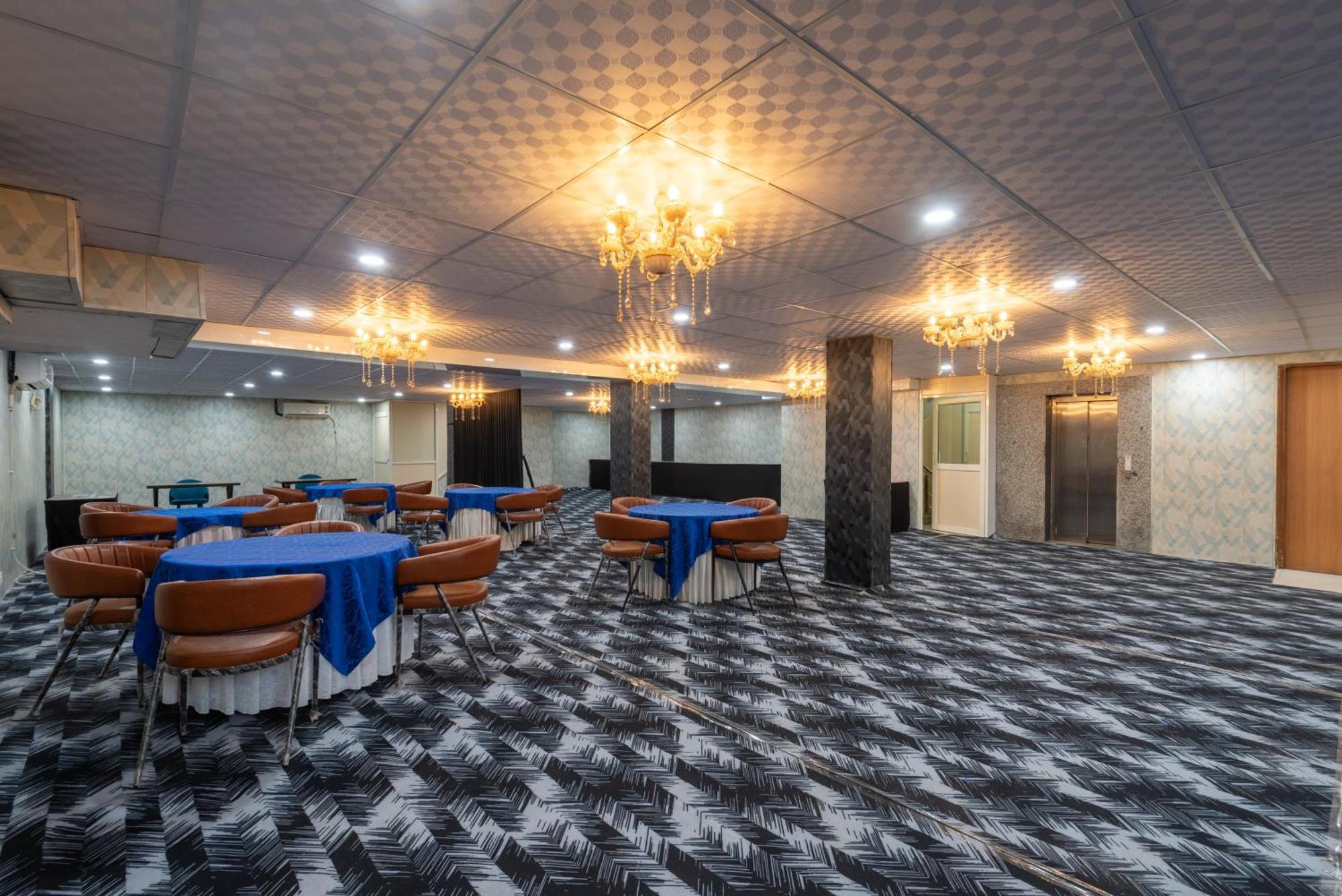 Oyster Pearl I Near Medanta Hospital I Sec-39 I Gurgaon Hotel Kültér fotó